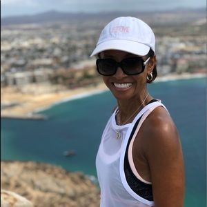 Meet your Posher, Robin